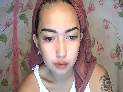 Snapshot of Soft_Angel8 chatting on June 26, 4:06 am Soft Angel8 online show from June 26, 4:06 am