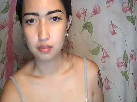 Snapshot of Soft_Angel8 chatting on June 27, 12:22 pm Soft Angel8 online show from June 27, 12:22 pm