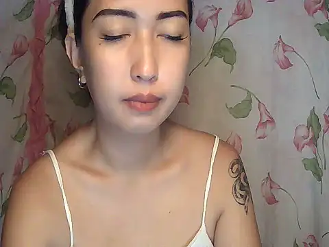 Snapshot of Soft_Angel8 chatting on July 1, 11:34 am Soft Angel8 online show from July 1, 11:34 am