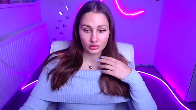 Stefanie Sweet online show from November 7, 6:35 am