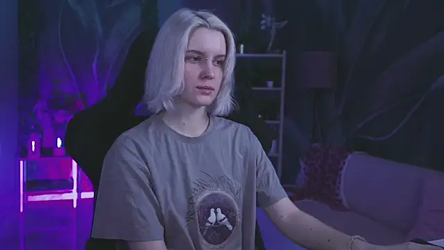 BethanyCloud online show from February 9, 8:18 am