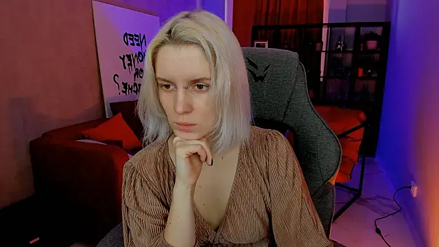 BethanyCloud online show from February 16, 8:21 am