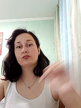 Snapshot of Amandda_ chatting on June 10, 4:28 pm Amandda online show from June 10, 4:28 pm