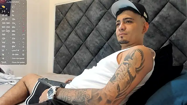 Snapshot of OwenStonne_ chatting on November 16, 1:06 pm OwenStonne online show from November 16, 1:06 pm