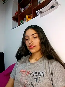 hotwife26 online show from February 15, 12:07 am