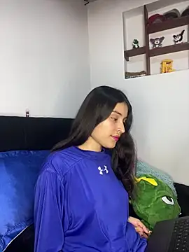 hotwife26 online show from May 15, 2:07 am