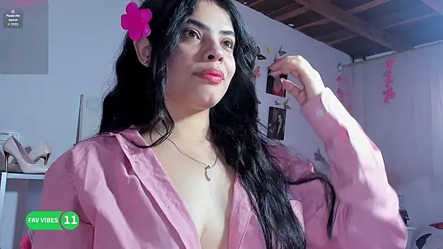 cristal monroe online show from October 3, 1:30 pm