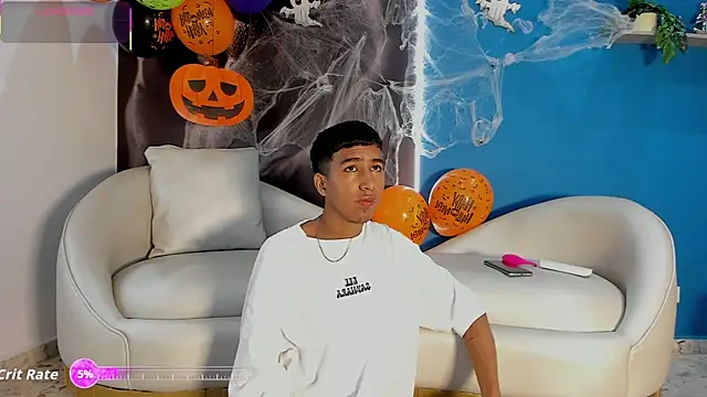 Snapshot of ender_h0t chatting on October 18, 1:45 pm ender h0t online show from October 18, 1:45 pm