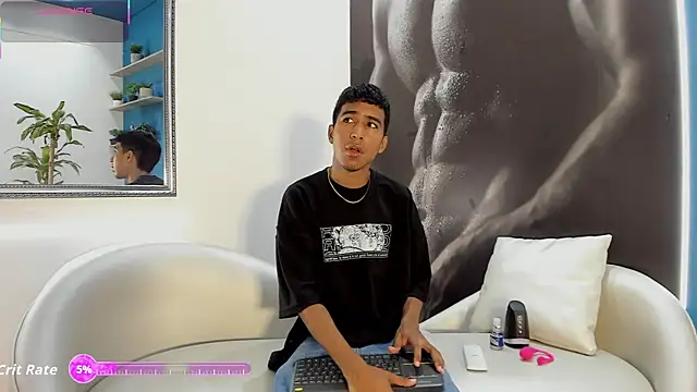 Snapshot of ender_h0t chatting on November 8, 1:44 pm ender h0t online show from November 8, 1:44 pm