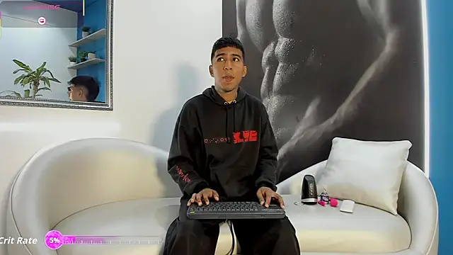 Snapshot of ender_h0t chatting on November 11, 1:55 pm ender h0t online show from November 11, 1:55 pm