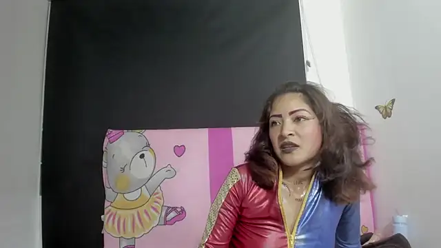 Snapshot of evelynesex chatting on February 3, 4:10 am evelynesex online show from February 3, 4:10 am