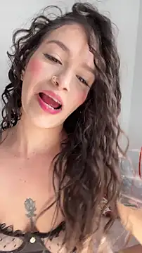 Snapshot of alysa_g_ chatting on October 19, 8:31 pm alysa g online show from October 19, 8:31 pm