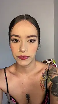 Snapshot of alysa_g_ chatting on October 28, 10:12 pm alysa g online show from October 28, 10:12 pm