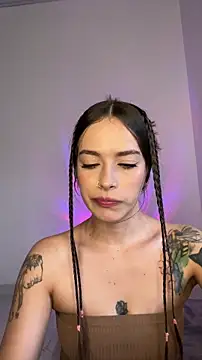 Snapshot of alysa_g_ chatting on November 8, 10:19 pm alysa g online show from November 8, 10:19 pm