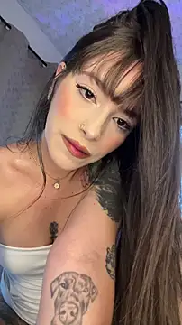 Snapshot of alysa_g_ chatting on November 24, 9:58 pm alysa g online show from November 24, 9:58 pm