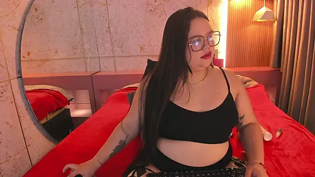 Snapshot of Lushi_Love chatting on February 7, 1:09 am Lushi Love online show from February 7, 1:09 am