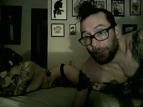 versatilxs online show from December 3, 5:37 am