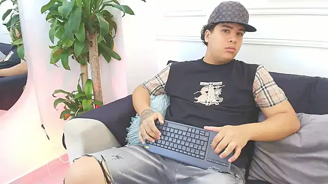 Naim Bennetsex online show from October 21, 6:41 pm