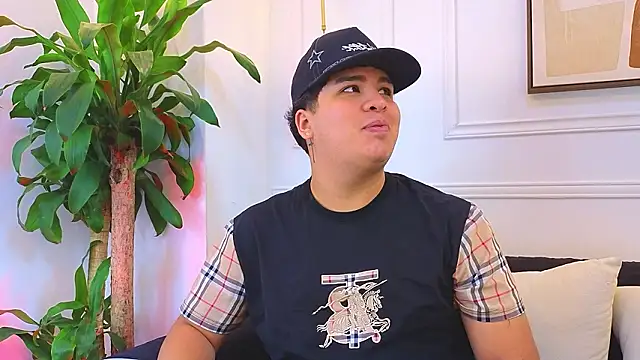 Naim Bennetsex online show from March 4, 7:31 pm