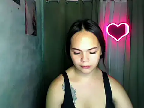 sweetsassyxx online show from March 28, 4:23 am