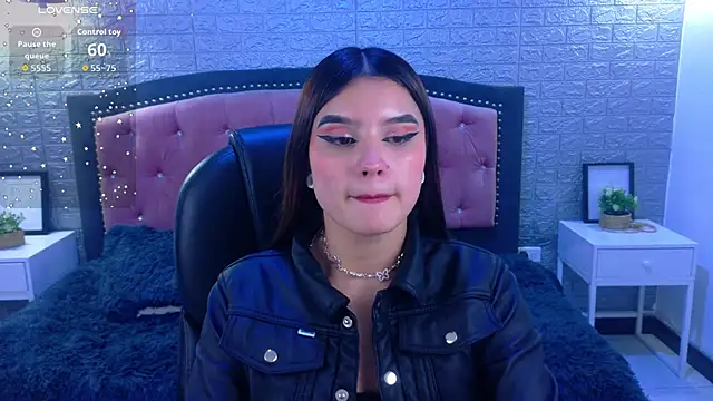 Natalie loffreda online show from November 7, 3:17 am