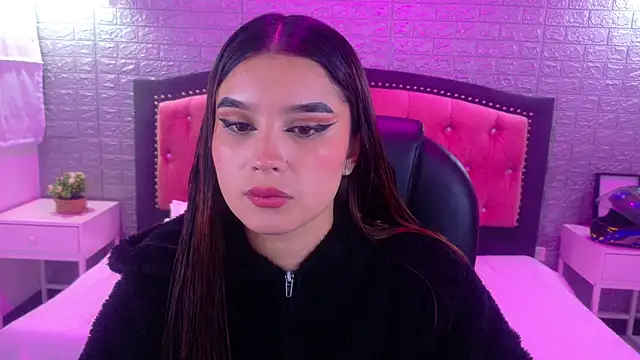 Natalie loffreda online show from January 6, 2:59 am