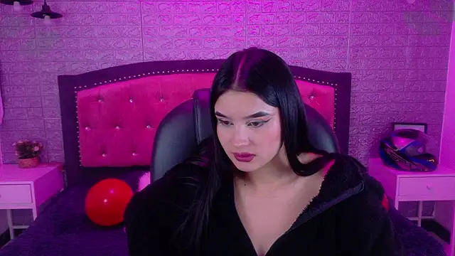 Natalie loffreda online show from February 20, 6:26 am