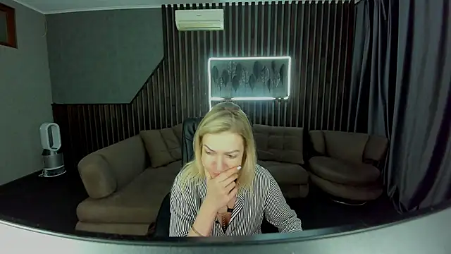 Anna Snows online show from October 15, 5:57 pm