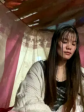 PhanHaa online show from November 12, 1:44 pm