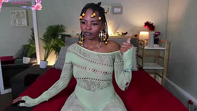 Snapshot of HotStellaaa chatting on May 7, 6:35 pm HotStellaaa online show from May 7, 6:35 pm