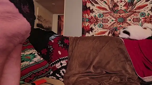 HotRedYeag online show from April 2, 11:41 am