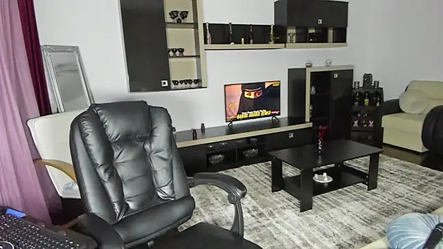 Ella sweety00 online show from April 7, 8:42 pm