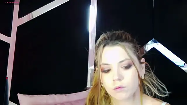 Breezelle online show from September 27, 4:06 am