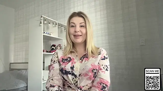 Blondie xoxoxo online show from January 17, 10:31 am