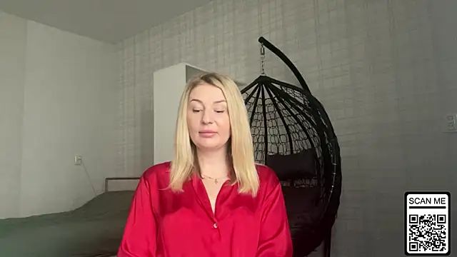 Blondie xoxoxo online show from April 7, 7:53 am