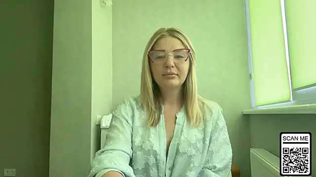 Blondie xoxoxo online show from July 10, 10:29 am