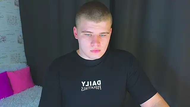 kittenmurr online show from October 7, 3:53 pm