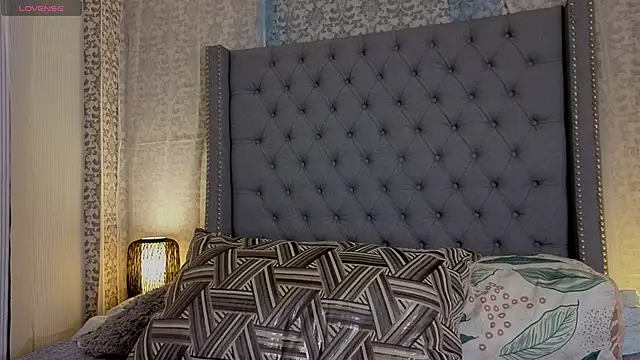 Abby roussee online show from November 2, 4:31 pm