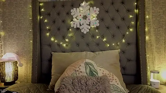 Abby roussee online show from December 13, 8:14 pm