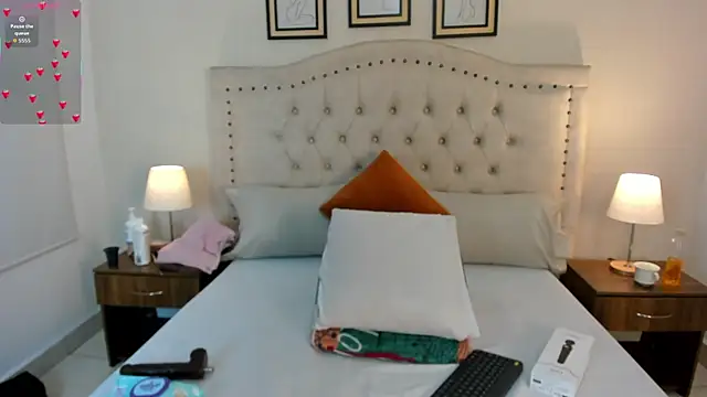 natasha moreno online show from February 25, 12:26 pm