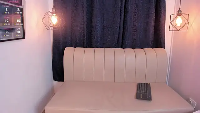 natasha moreno online show from April 17, 12:19 pm