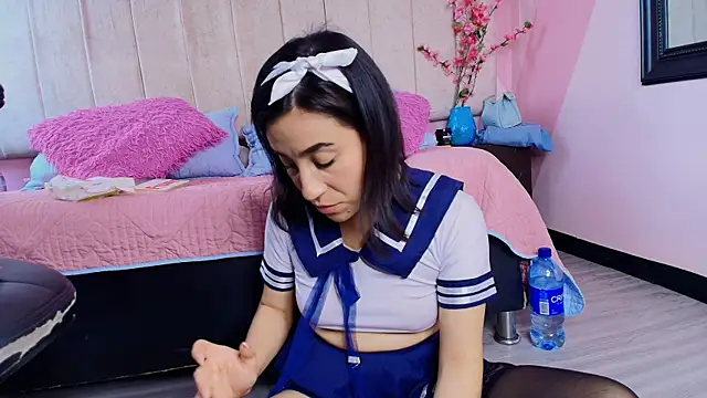 DarlingDuchess  online show from October 4, 9:46 pm