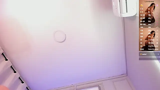 Snapshot of jenn_fit chatting on November 22, 2:43 am jenn fit online show from November 22, 2:43 am