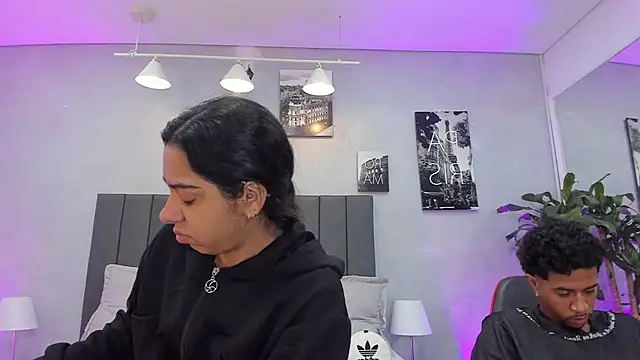 violet and myers online show from October 28, 11:36 am