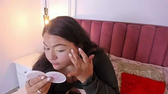 Snapshot of Tessa_Sinclaire chatting on January 7, 8:11 pm Tessa Sinclaire online show from January 7, 8:11 pm