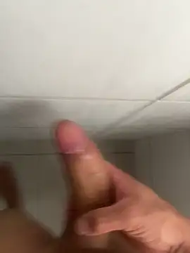 Snapshot of Ccffffjjik chatting on October 27, 12:42 pm Ccffffjjik online show from October 27, 12:42 pm