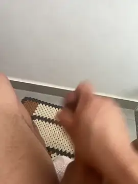 Snapshot of Ccffffjjik chatting on November 26, 11:33 am Ccffffjjik online show from November 26, 11:33 am