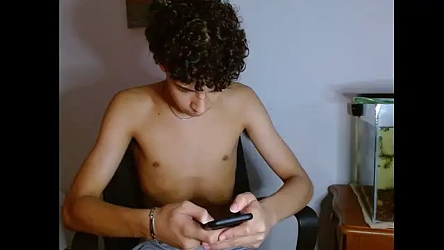 Xtremeplay 18 online show from October 3, 9:56 pm