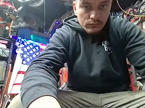 twistafatpipe online show from March 19, 6:12 pm