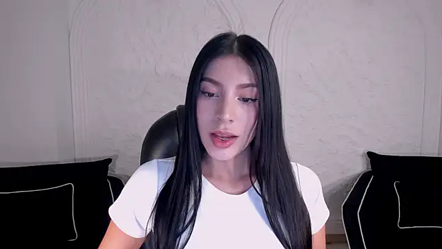 Snapshot of MaddisonTaylor1 chatting on May 26, 7:32 pm MaddisonTaylor1 online show from May 26, 7:32 pm
